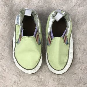 Robeez Soft Soled Shoes 6-12 Months Green White